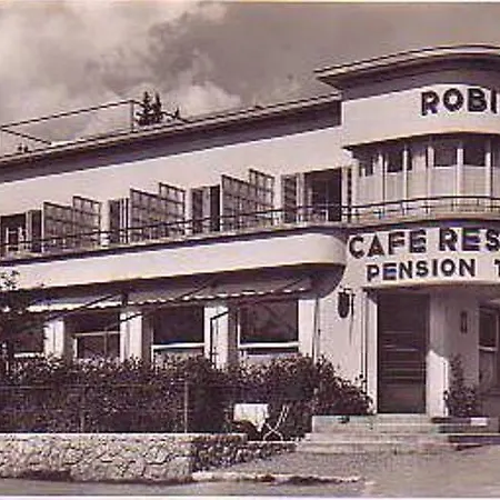Robinson Hotel 3*